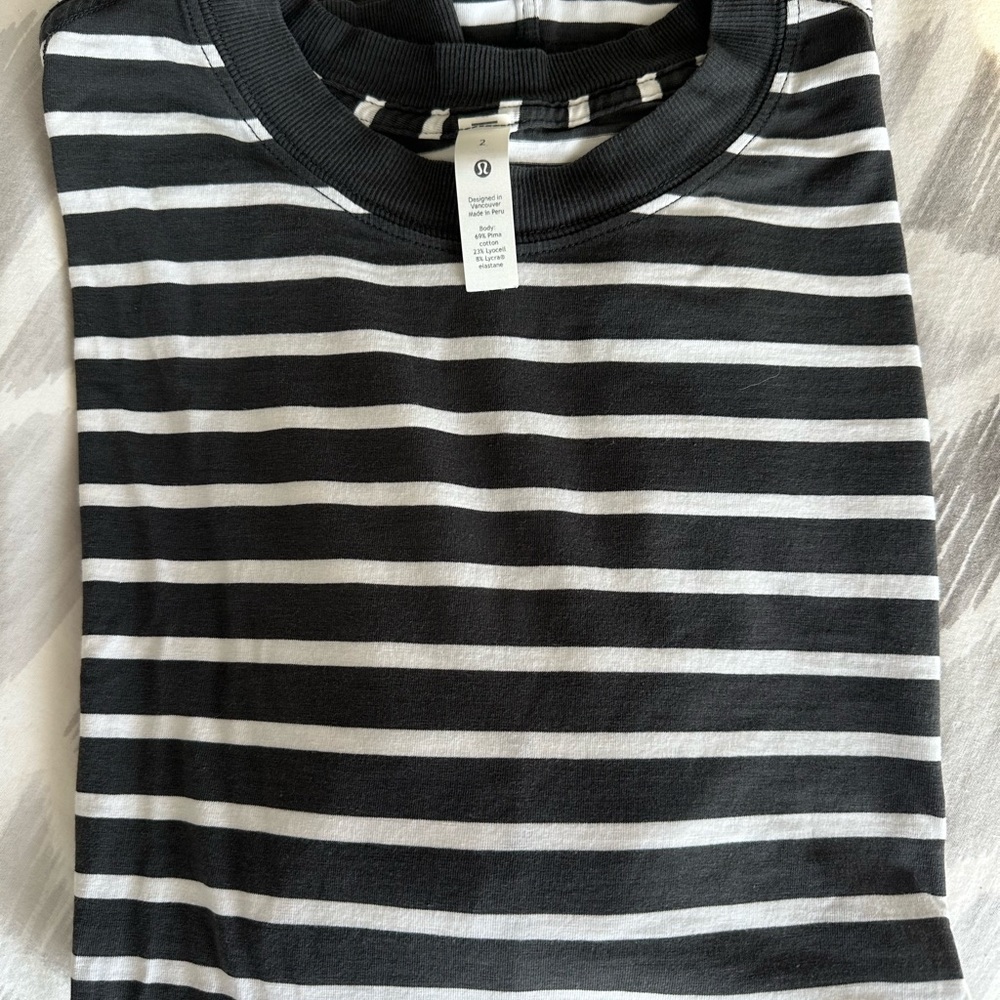 Lululemon Love Long Sleeve, Size 2